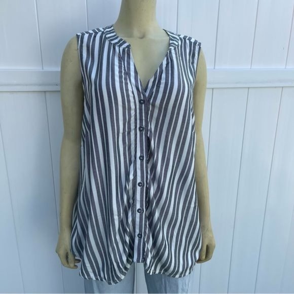 Sanctuary Tops - Sanctuary Striped Sleeveless Button Front Top Size 1X